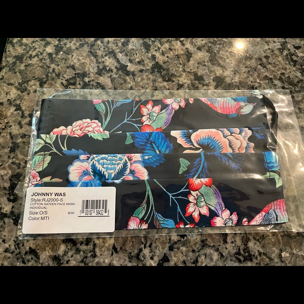 Johnny Was Cotton Sateen Face Mask NWT’s